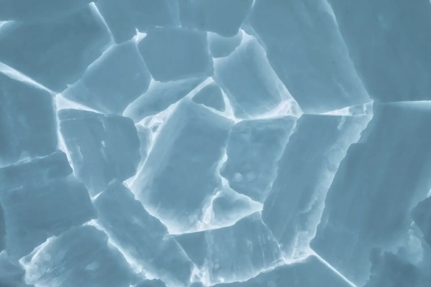 Iglu-Bau Das Dach eines Iglus aus Eisblöcken.
