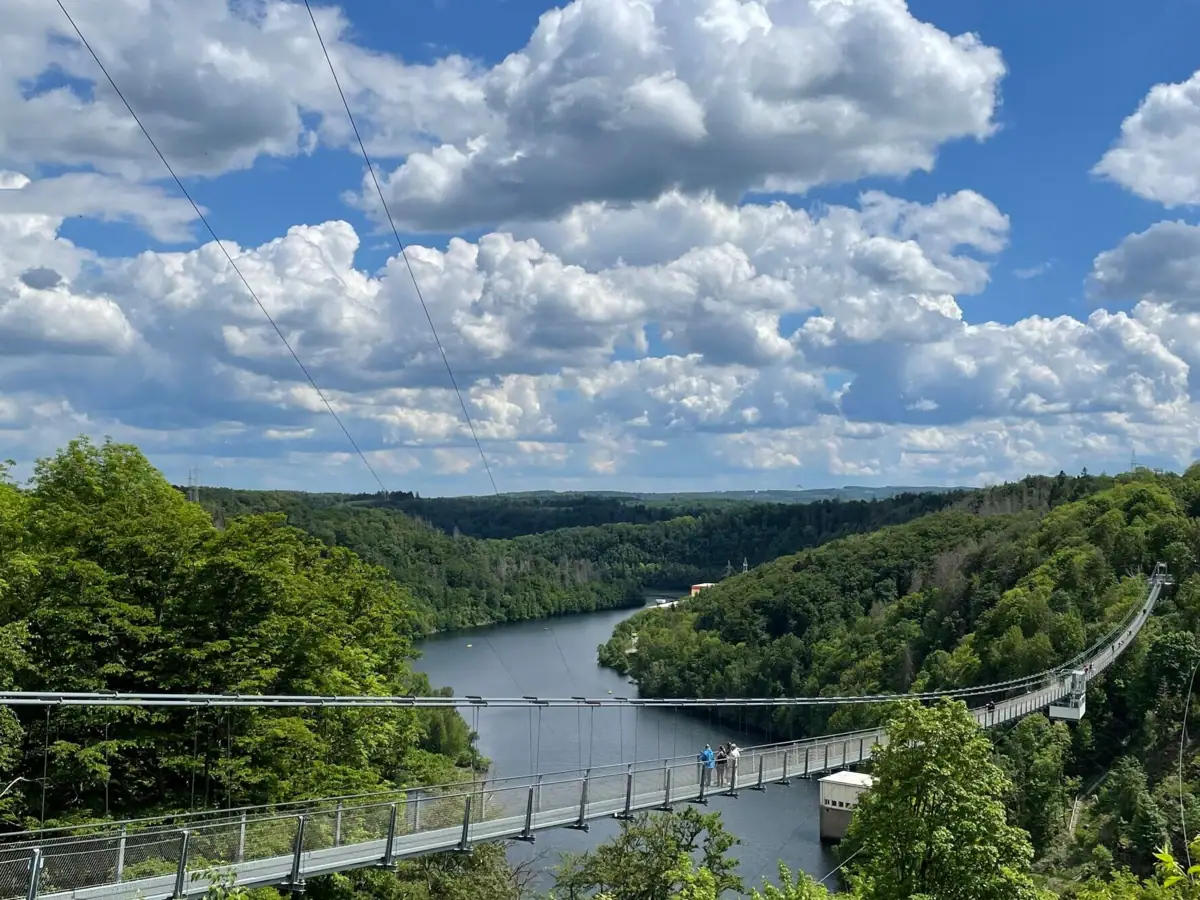 Rappbodetalsperre Brücke über einen Fluss